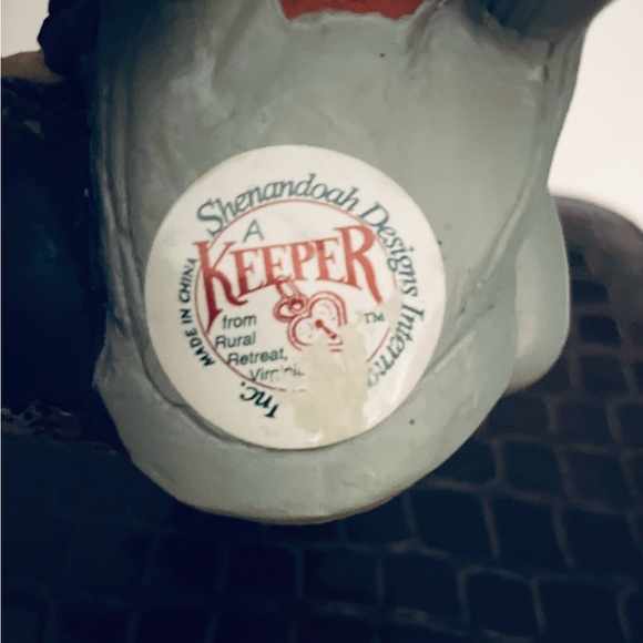 Vintage late 1980s Shenandoah Designs Keeper Of Thanksgiving Figurine - Picture 3 of 4